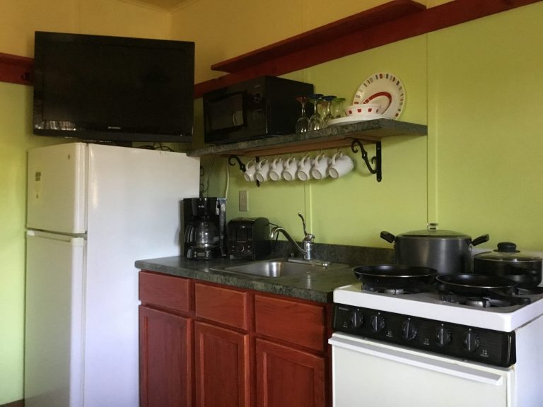 4-kitchenette-scaled