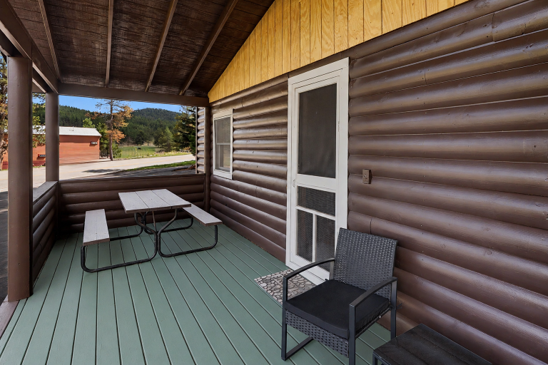 Cabin 3 deck